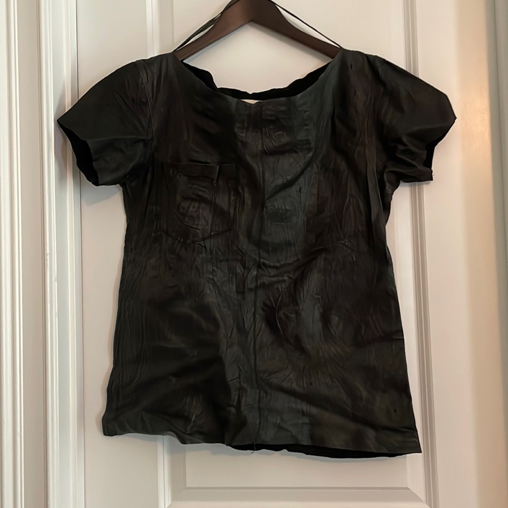 illia leather top